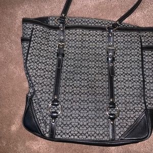 Black Coach tote bag. GUC.